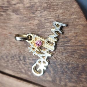 14k number 1 Grandma pendant P127